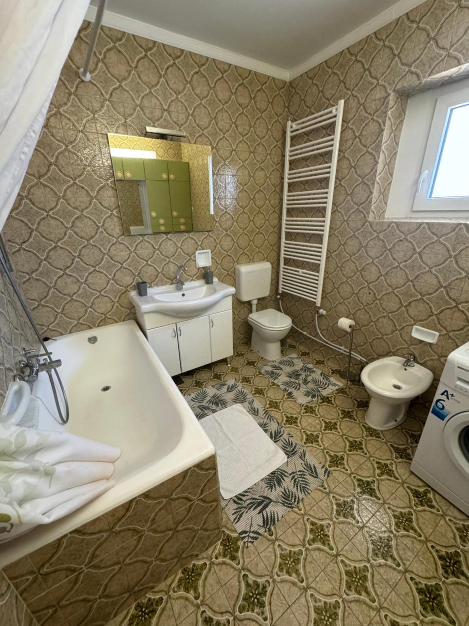 Apartments And Rooms Orazem Zoro Portorož Exterior foto